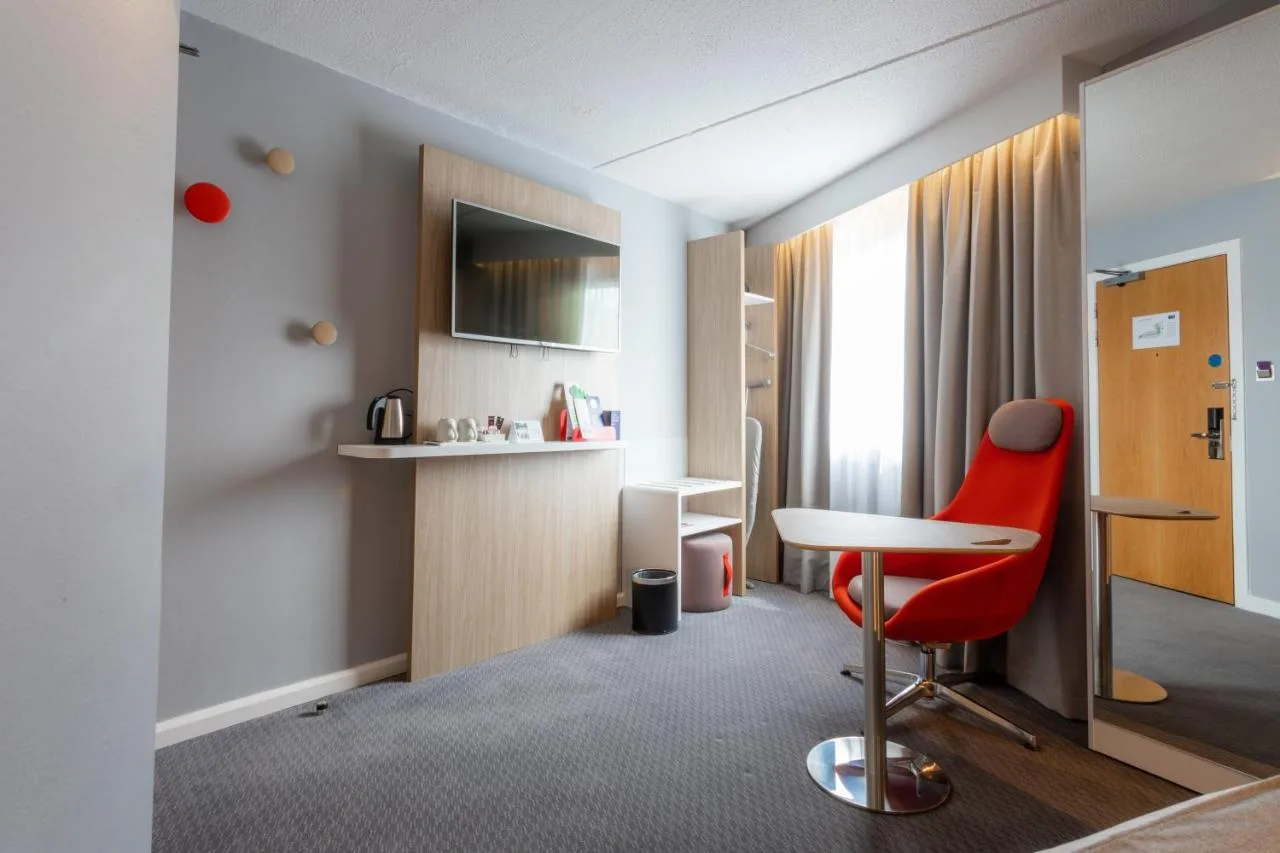 Standard Double Room with Free Hot Breakfast