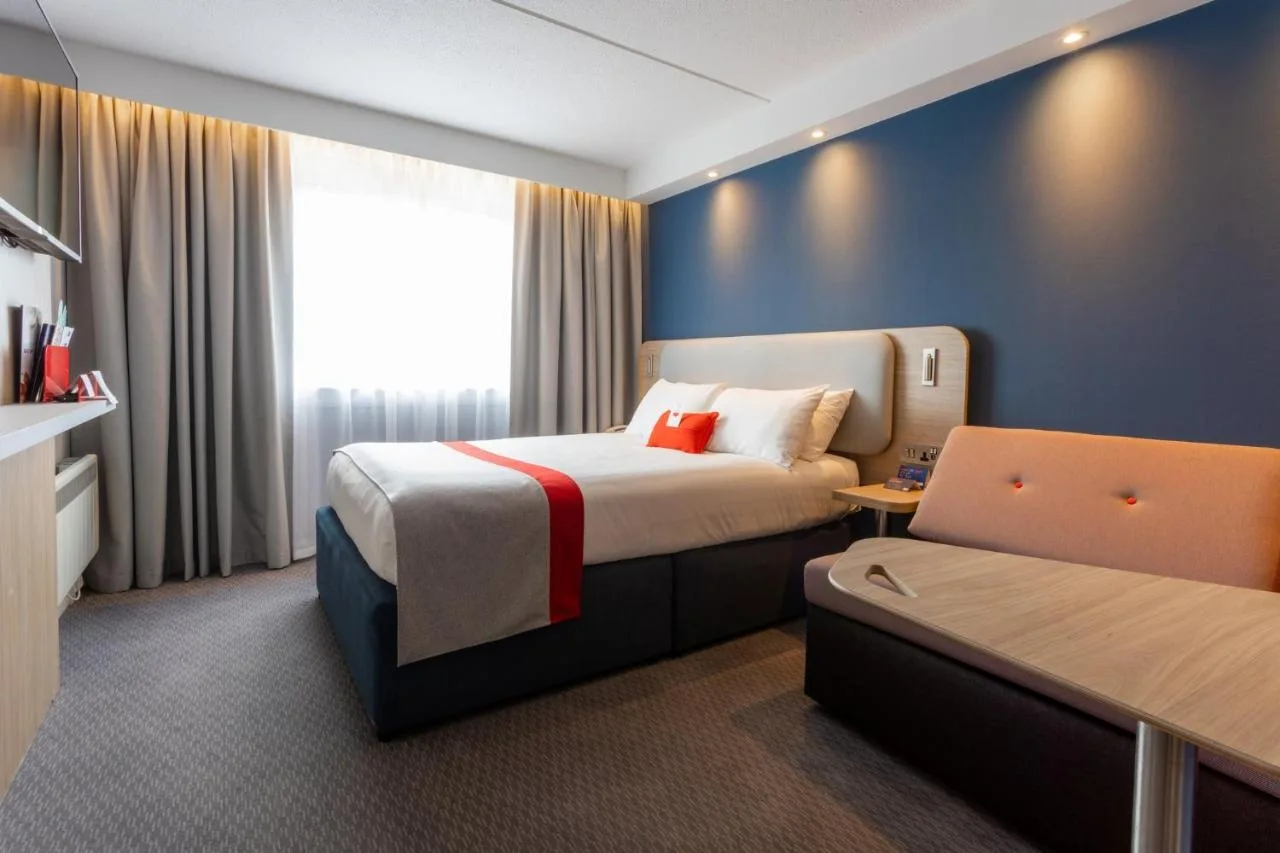 Standard Double Room with Sofa Bed and Free Hot Breakfast